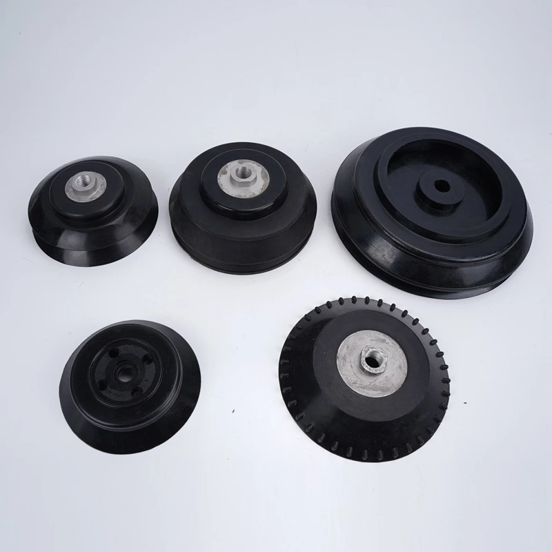 Rubber suction cup with screw/thread